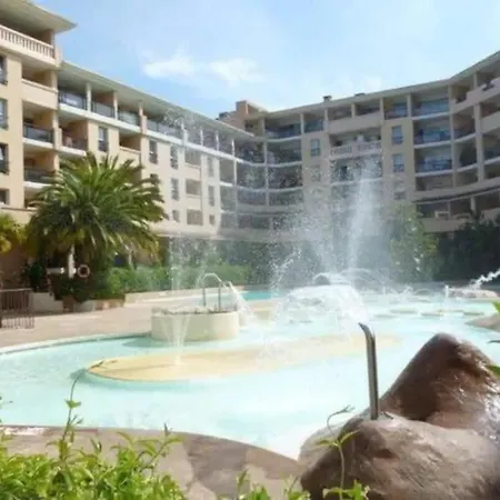 Apartamento Lx103 T2 Balcon, Piscine Et Acces A *